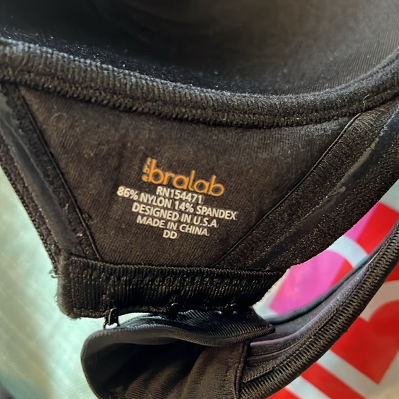 The Bra Lab Set - Picture 5 of 7